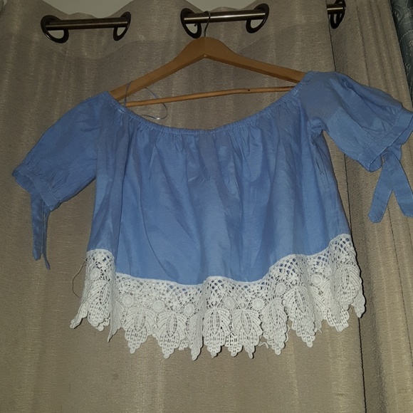 Crop blouse - Picture 2 of 2
